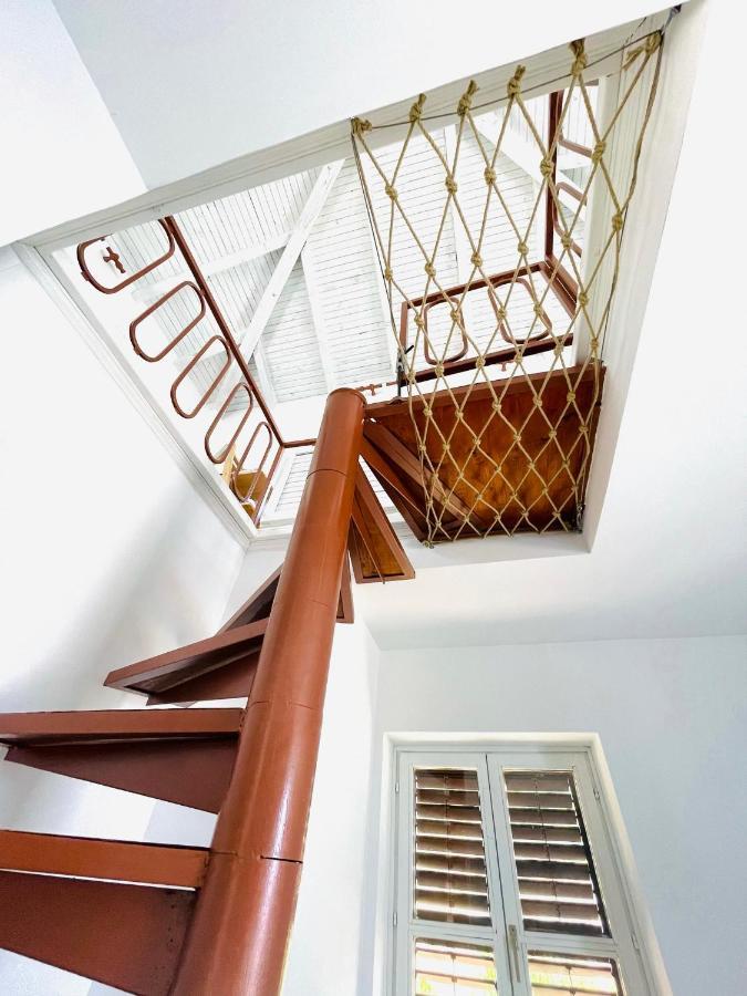 דנוניי סטוליב Chic Sea Front Apartment With Breathtaking Kotor Bay View מראה חיצוני תמונה