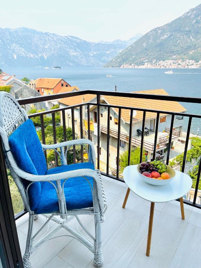 דנוניי סטוליב Chic Sea Front Apartment With Breathtaking Kotor Bay View מראה חיצוני תמונה