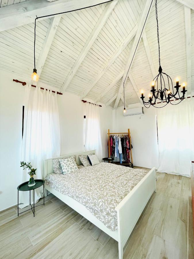 דנוניי סטוליב Chic Sea Front Apartment With Breathtaking Kotor Bay View מראה חיצוני תמונה